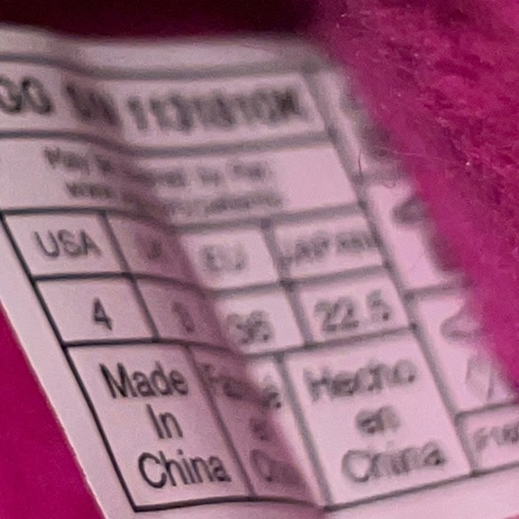 Ugg slippers - Picture 3 of 3